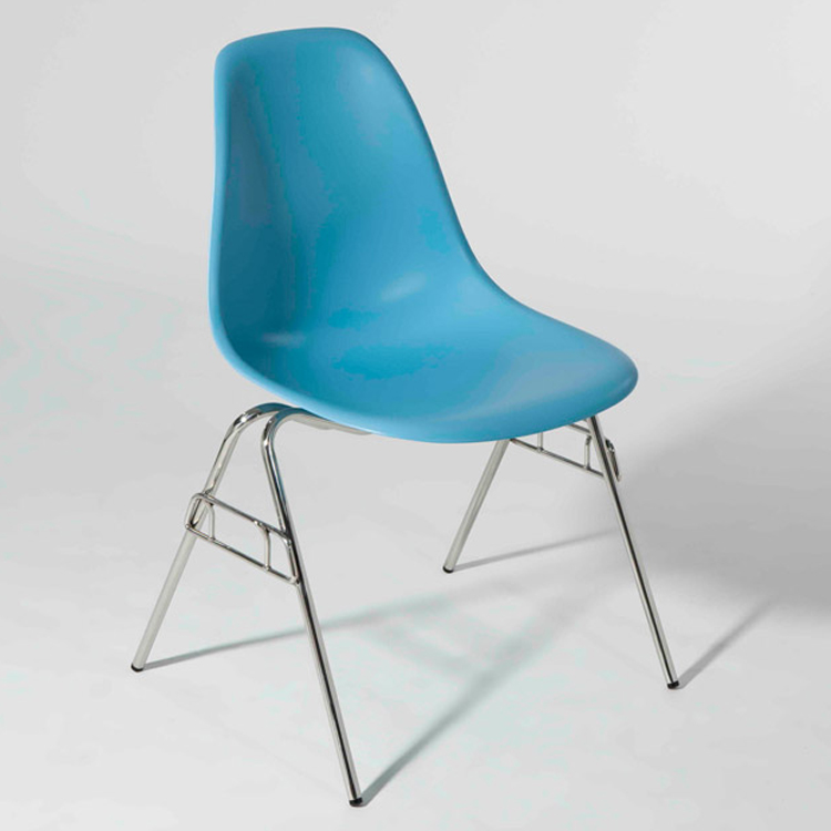 Charles Eames style, Eetkamerstoel DSS ABS lichtblauw